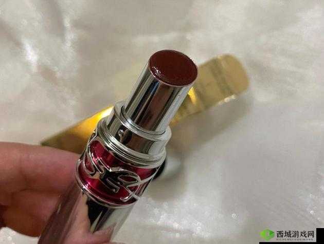 YSL 热门蜜桃色 M6W:让你美丽加倍